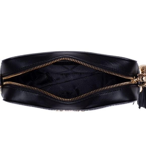 ⚠️LAST 1⚠️ Michael Kors Butterfly Camera MD Crossbody - Picture 3 of 10